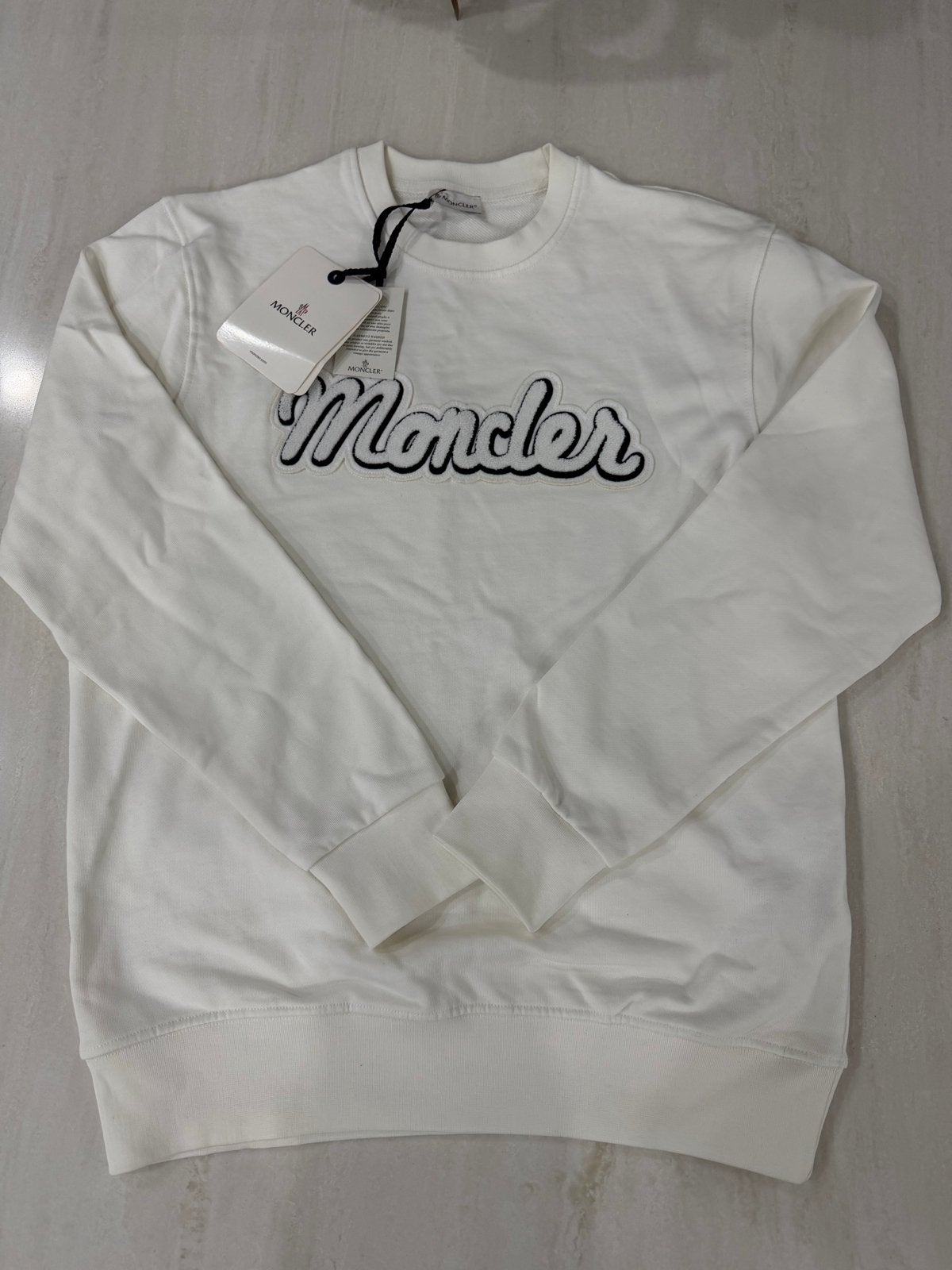 Moncler Logo Sweatshirt Wit - Nieuw met Tags, Ophalen of Verzenden, Nieuw, Maat 48/50 (M), Wit