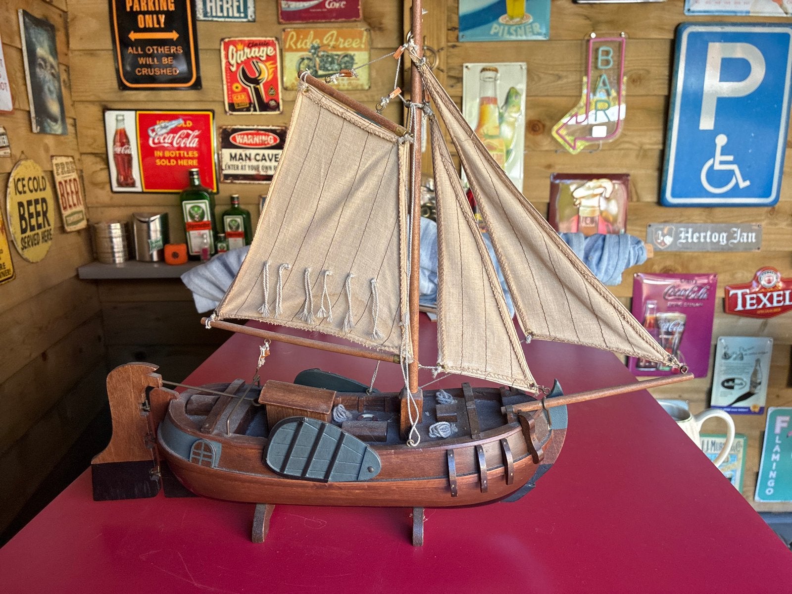 Gedetailleerd Model Zeilboot - Handgemaakt Houten Schip, Hobby en Vrije tijd, Modelbouw | Boten en Schepen, Ophalen of Verzenden