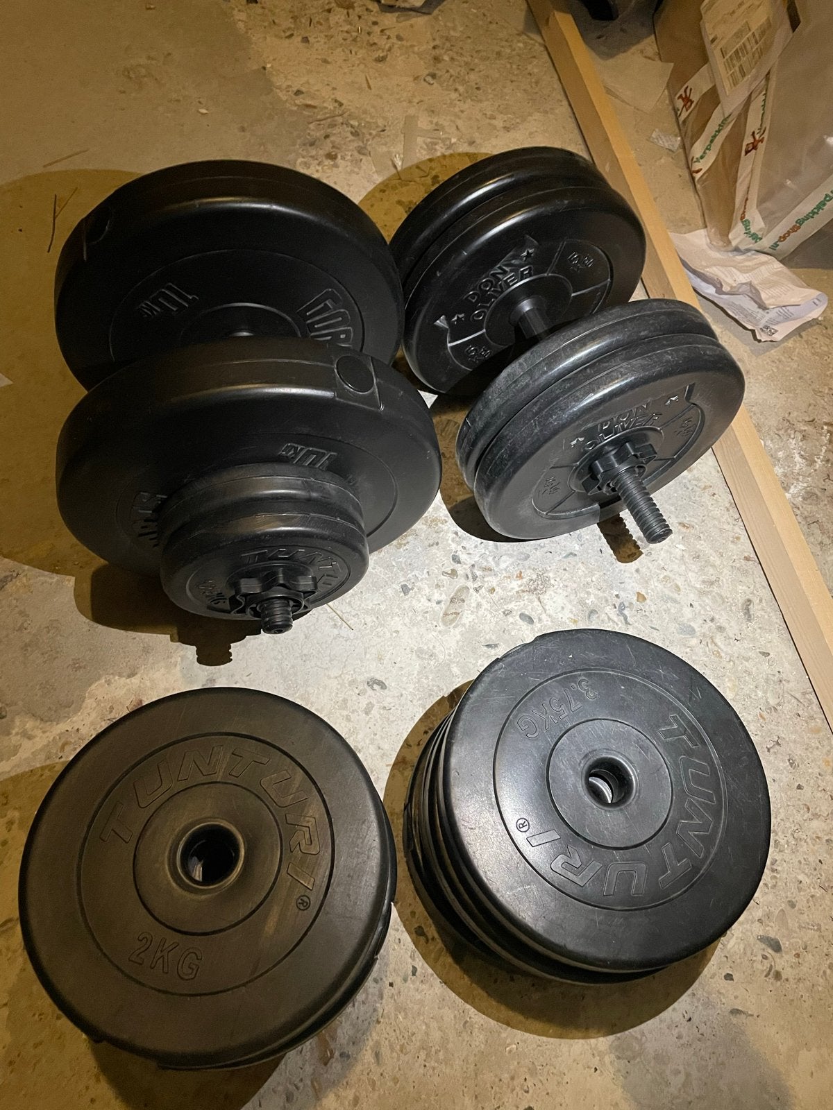 Tunturi Halterschijven en Dumbbells Set 90kg+, Ophalen, Kunststof, Gebruikt, Krachtstation