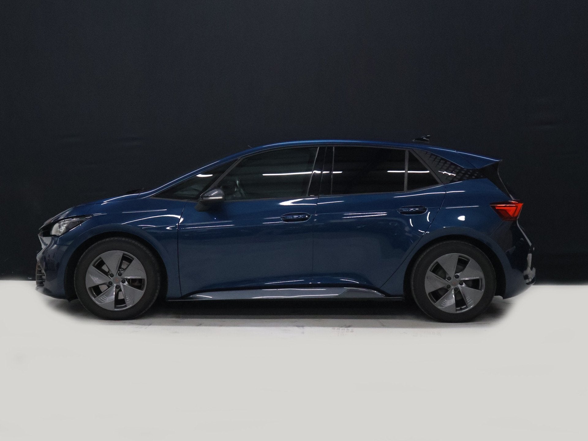 CUPRA Born Essential 62 kWh [SOH 92%, APPLE CARPLAY, ANDROID, Auto's, Automaat, Gebruikt, Zwart, 23 min