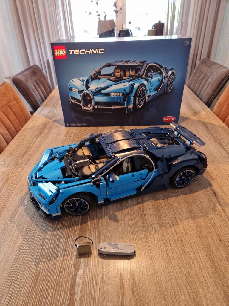 Bugatti Chiron 42083 LEGO 1/8, Ophalen, Zo goed als nieuw