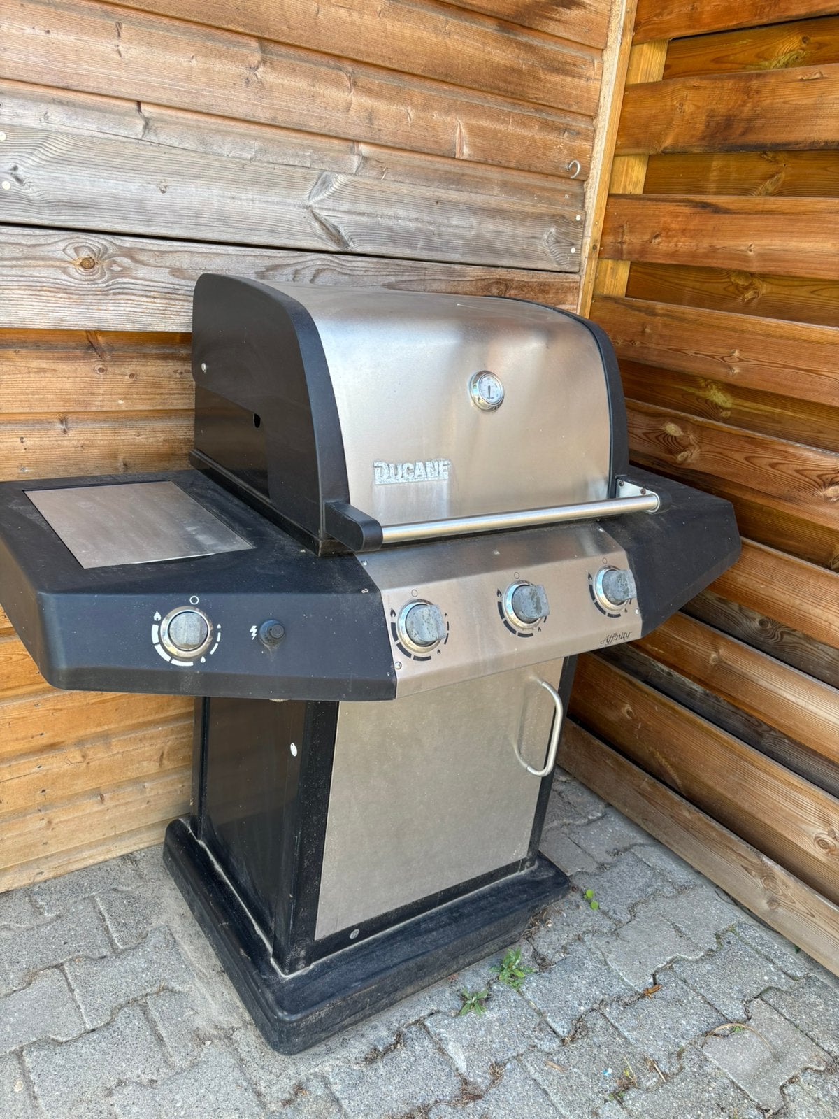 Ducane buiten barbecue gas compleet met accessoires, Ophalen, Zo goed als nieuw