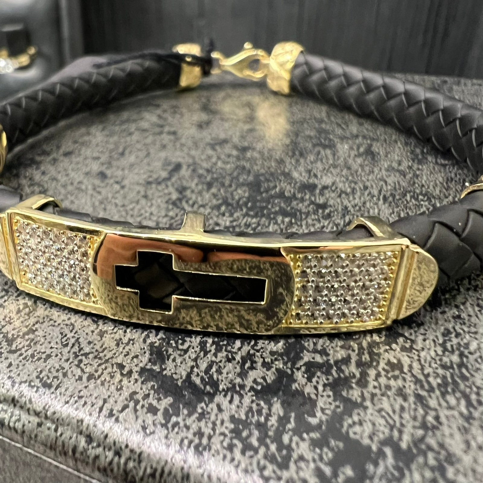 14 karaat gouden armband leder band kruis model, Ophalen of Verzenden, Nieuw, Goud
