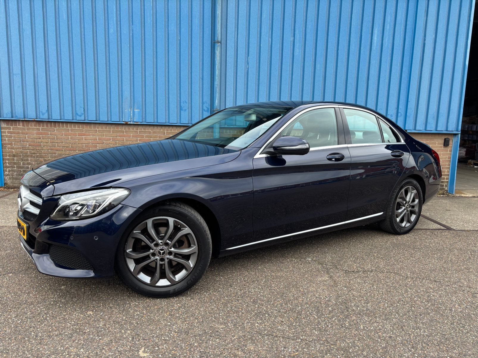 Mercedes-Benz C-Klasse C180 AUT 2018 1e eigenaar / dealer, Auto's, Automaat, 1800 kg, Blauw, Bedrijf