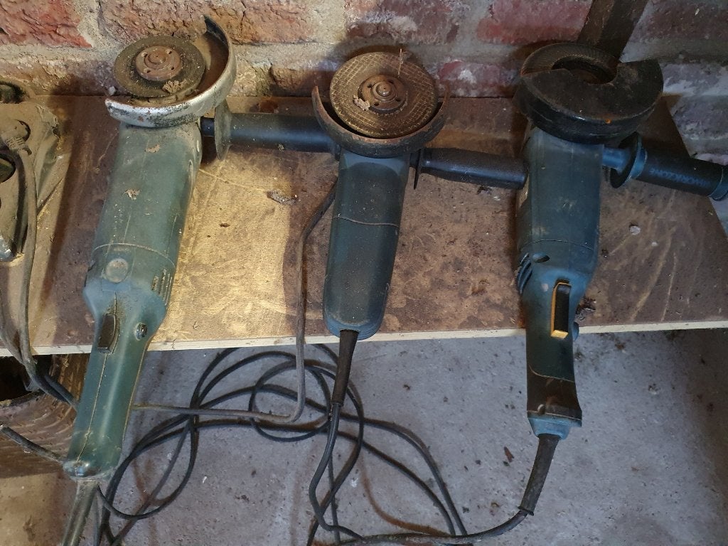 3 kleine haakse slijpmachines, Ophalen, Gebruikt, Minder dan 700 watt, Haakse handslijpmachine