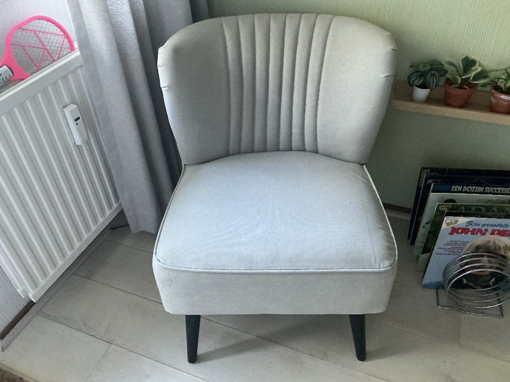 Fateulle grijs, zogenoemd slaapkamer stoeltje, Ophalen, Minder dan 75 cm, Zo goed als nieuw, Stof