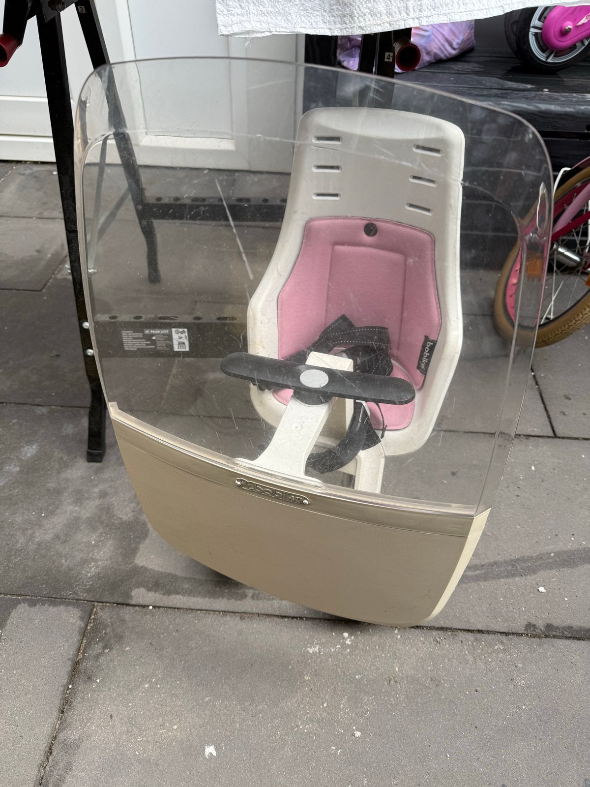 Bobike fietsstoeltje met windscherm, Fietsen en Brommers, Ophalen, Gebruikt, Voorzitje, Voetsteuntjes