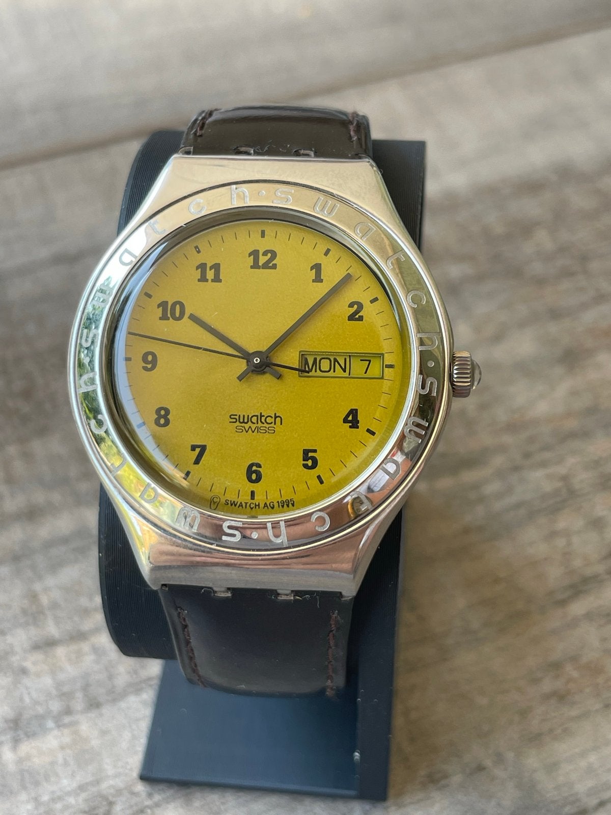 Swatch Irony Polshorloge met Geel Wijzerplaat, Ophalen of Verzenden, Gebruikt