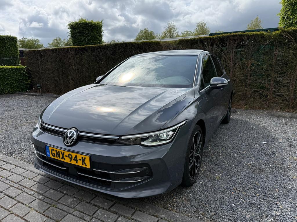 Volkswagen GOLF 1.5 eHybrid 50 Edition|Panoramadak|CarPlay|B, Auto's, 4 cilinders, 150 pk, Bedrijf, 1700 kg