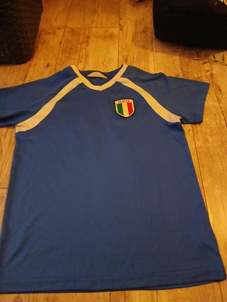 H&M Italië Voetbalshirt Maat 146/152 (10-12 jaar), Gebruikt, Jongen of Meisje, H&M, Sport- of Zwemkleding