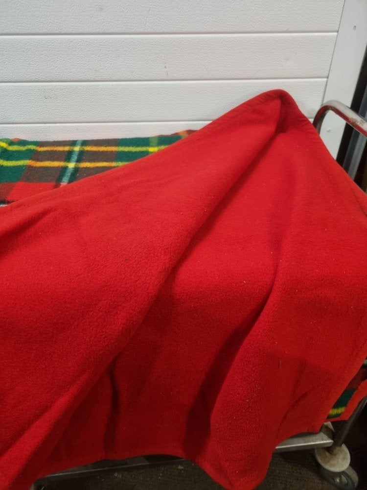 deken geruit rood groen vintage, Huis en Inrichting, Ophalen of Verzenden, 'T Olde Gre-j, Info@toldegrej.nl, Endepoelstraat 20f Didam