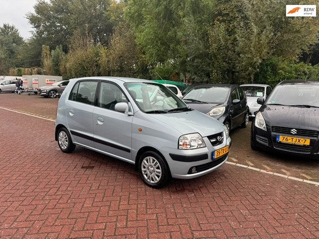 Hyundai Atos 1.1i Dynamic Automaat! elektrische ramen! centr, Auto's, Elektrische ramen, 4 cilinders, Origineel Nederlands, Atos