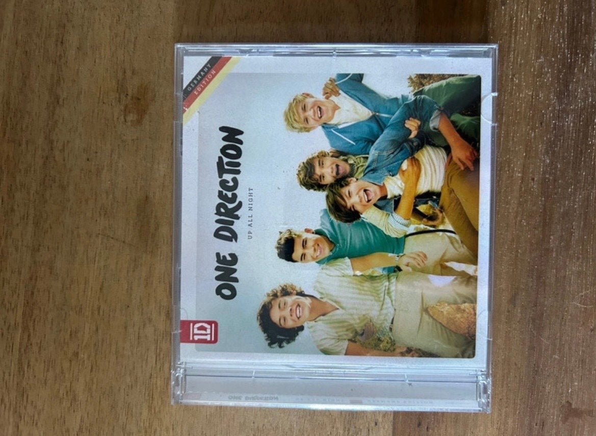 One Direction - Up All Night (Germany Edition) CD, Cd's en Dvd's, Cd's | Pop, Pop, Ophalen of Verzenden, Zo goed als nieuw, Inclusief boekje