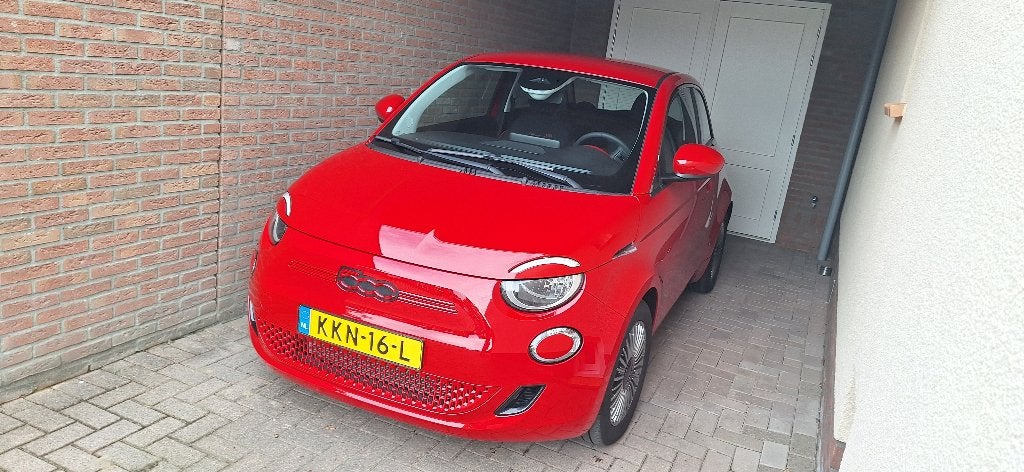 Fiat 500e 24kwh red edition