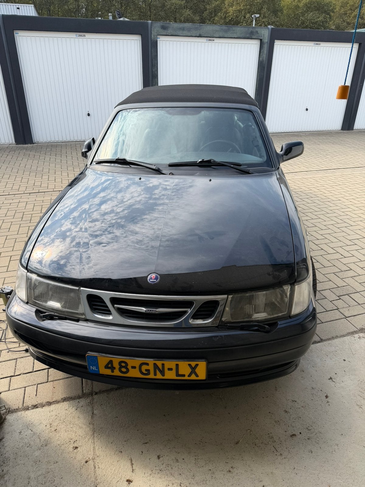 Saab 9-3 2.0 T Cabrio 2001 Zwart, Auto's, Voorwielaandrijving, 4 cilinders, Cabriolet, 4 stoelen