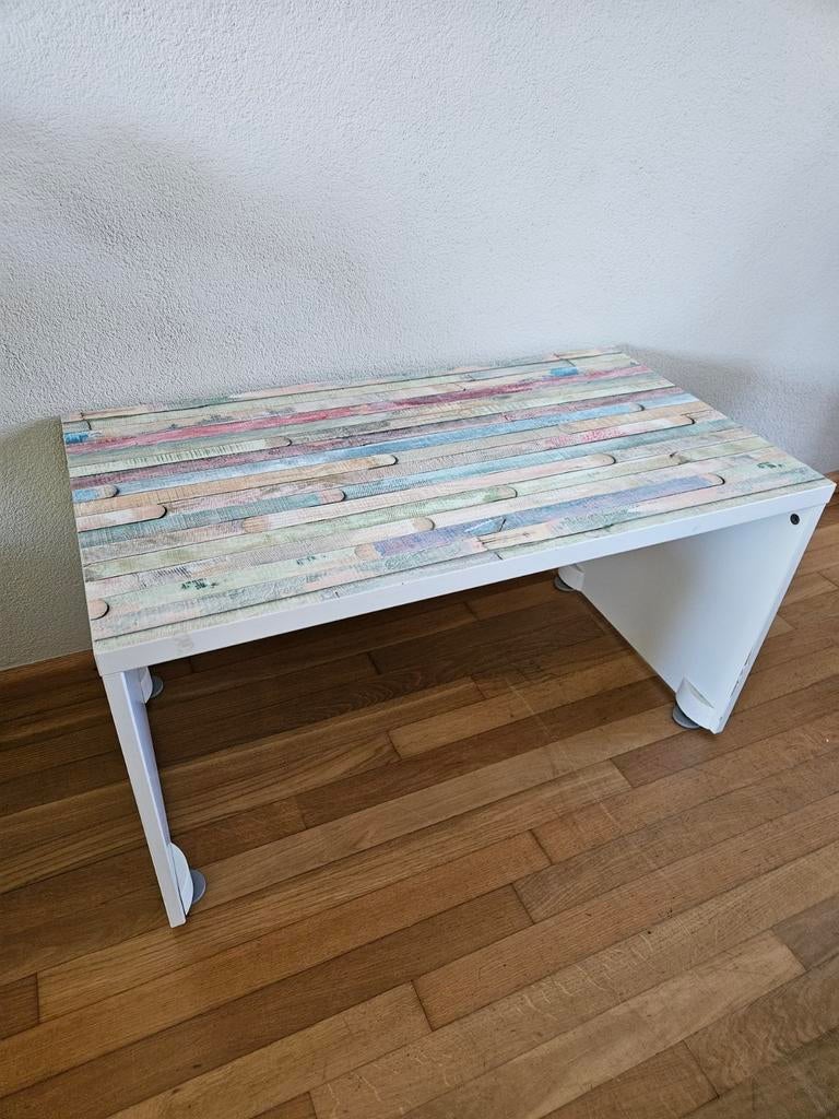 Ikea kinder tafeltje - goed voor tweede ronde, Kinderen en Baby's, Kinderkamer | Tafels en Stoelen, Ophalen of Verzenden
