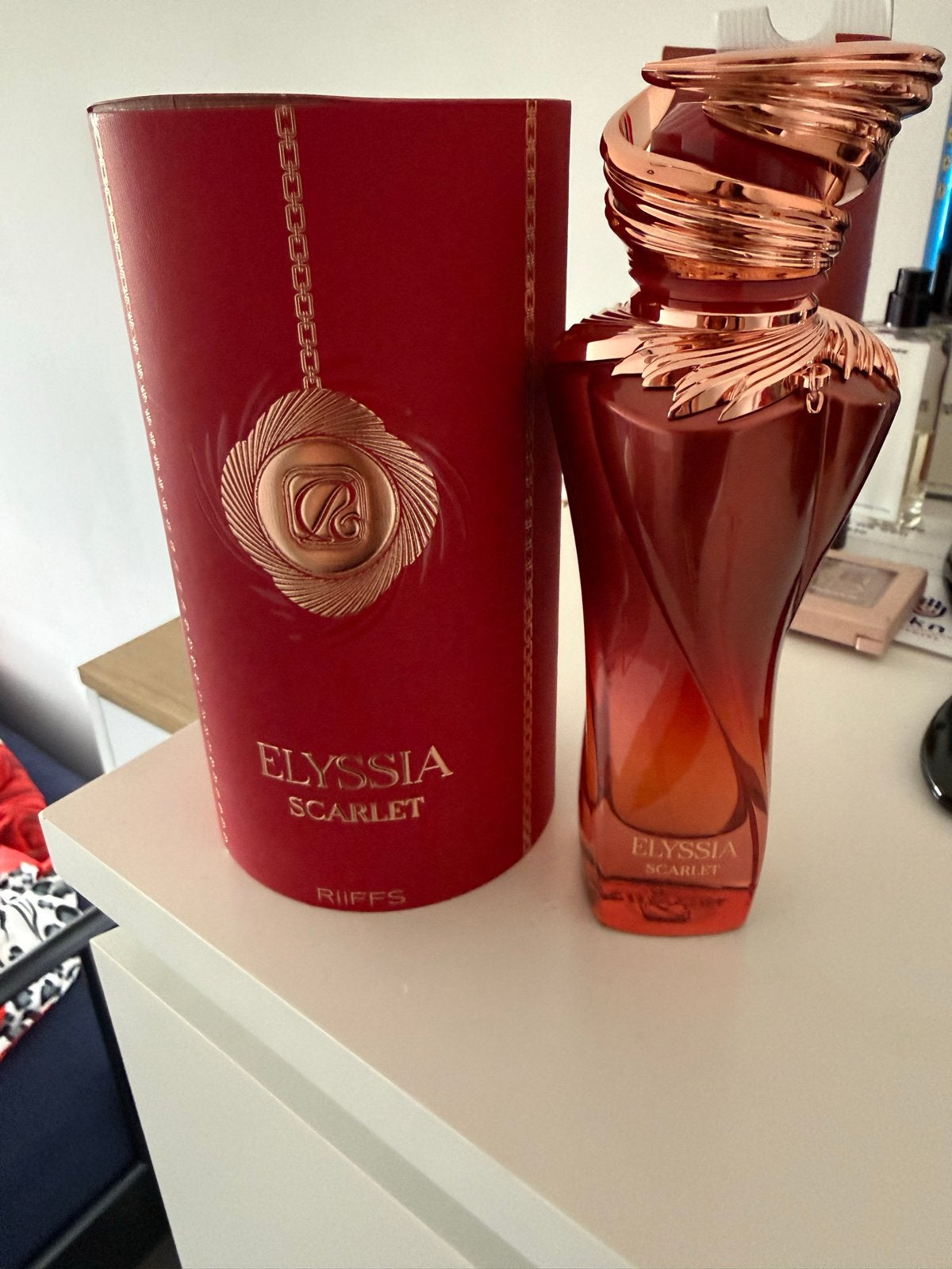 RIIFFS Elyssia Scarlet Eau de Parfum - Nieuw in doos, Sieraden, Tassen en Uiterlijk, Ophalen of Verzenden, Nieuw
