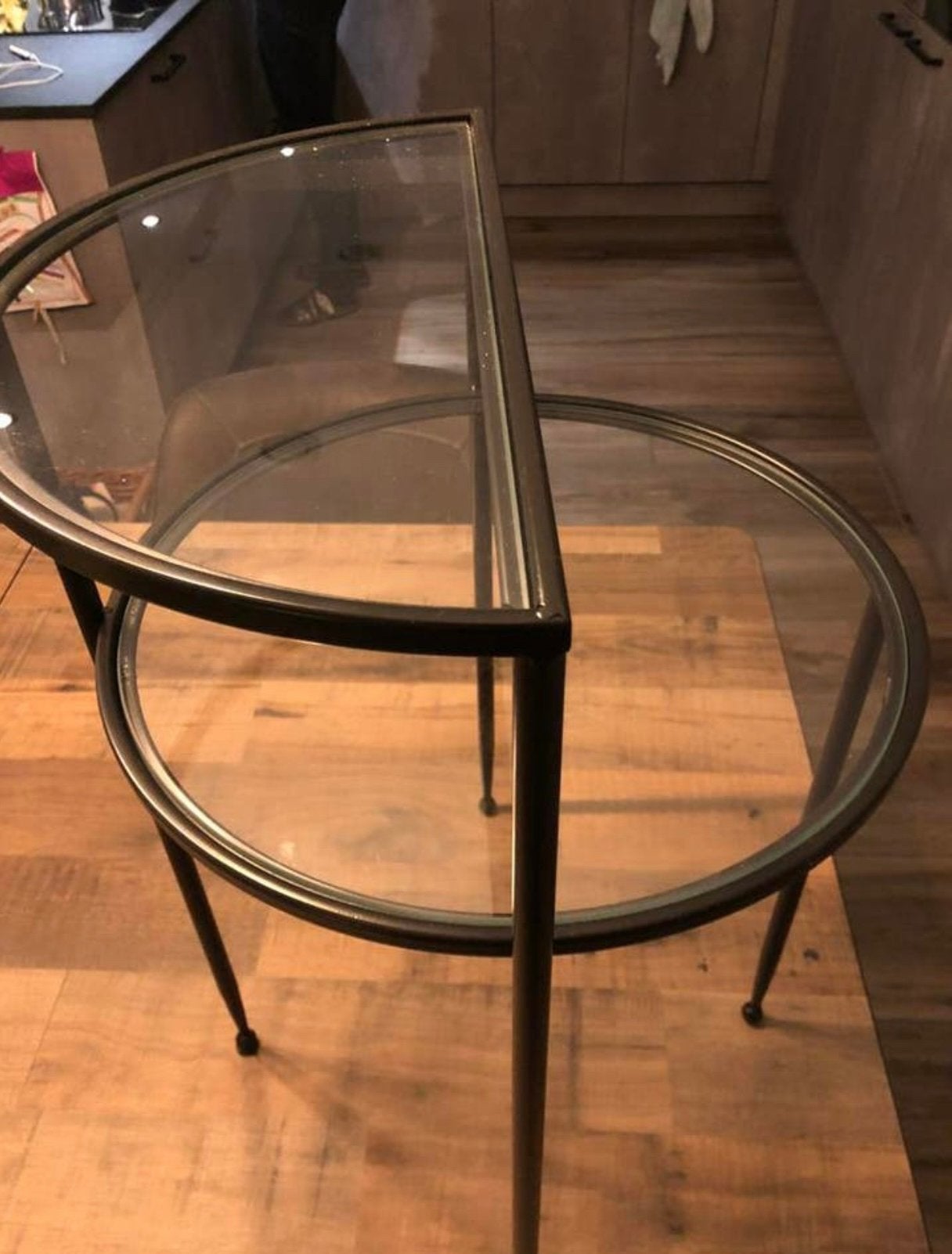 Te koop: glazen tafeltje met extra plateau, 45 tot 60 cm, Minder dan 55 cm, Rond, Ophalen of Verzenden