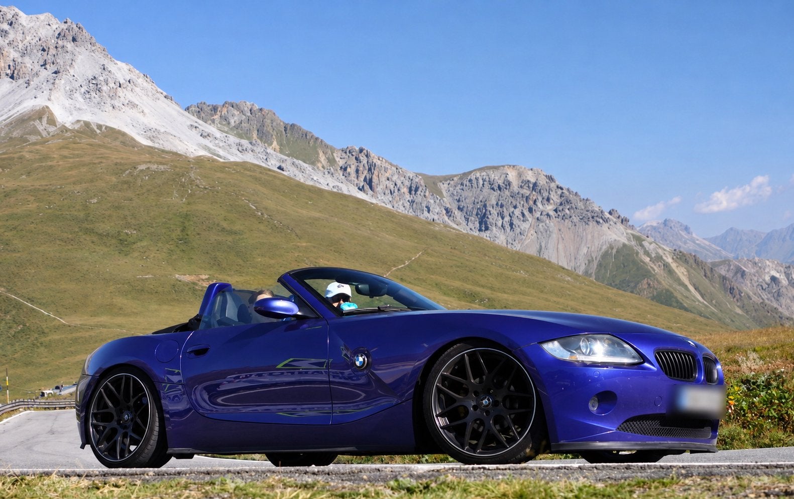 BMW Z4 2.5i Roadster cabrio carplay 19” M sport stoelen, Automaat, Achterwielaandrijving, 1750 kg, Zwart