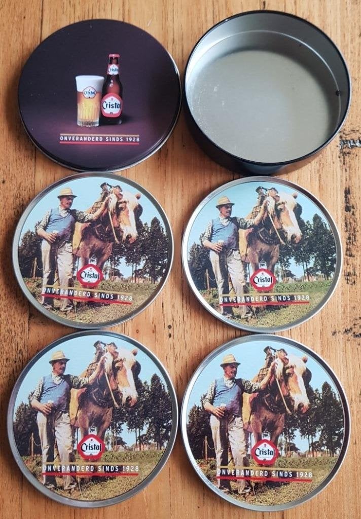 Belgisch Cristal bier blikje met 4 onderzetters met paard, Ophalen of Verzenden, Gebruikt, Overige typen, Overige merken