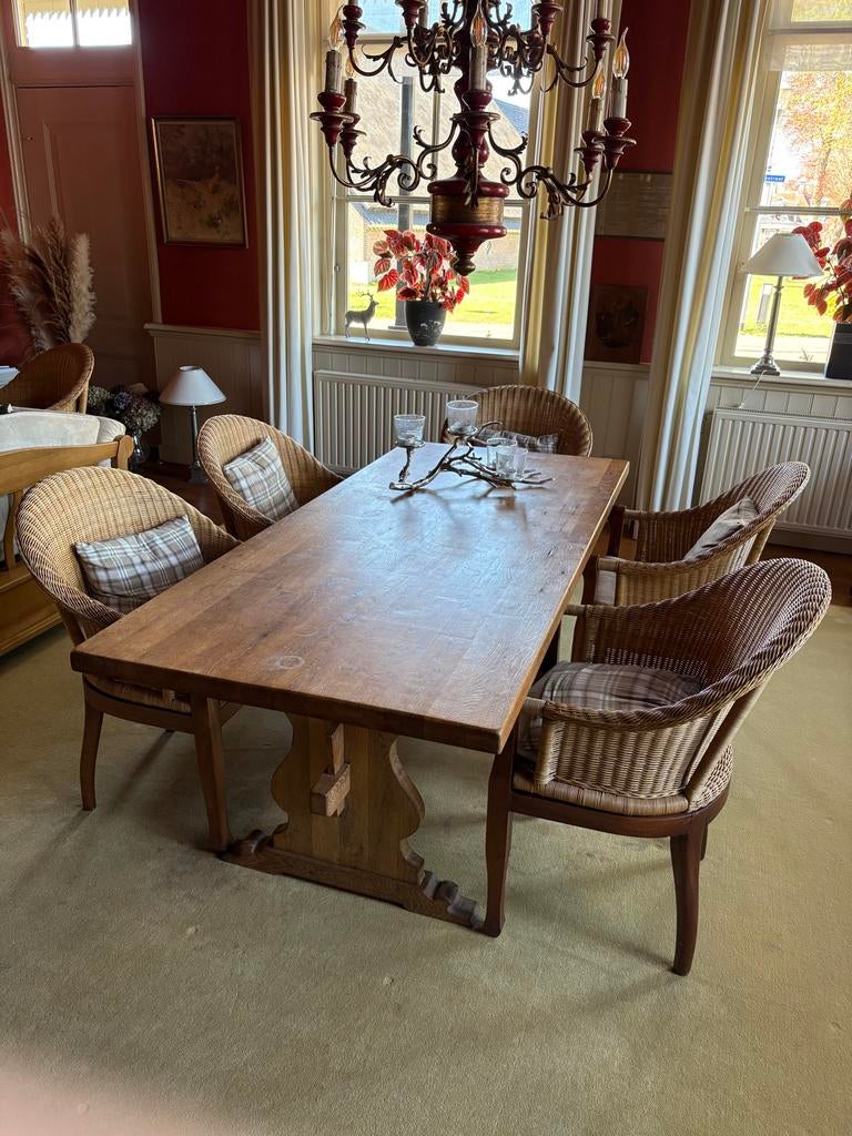 Eiken tafel met 8 stoelen, Ophalen, Zo goed als nieuw, 4 tot 6 stoelen
