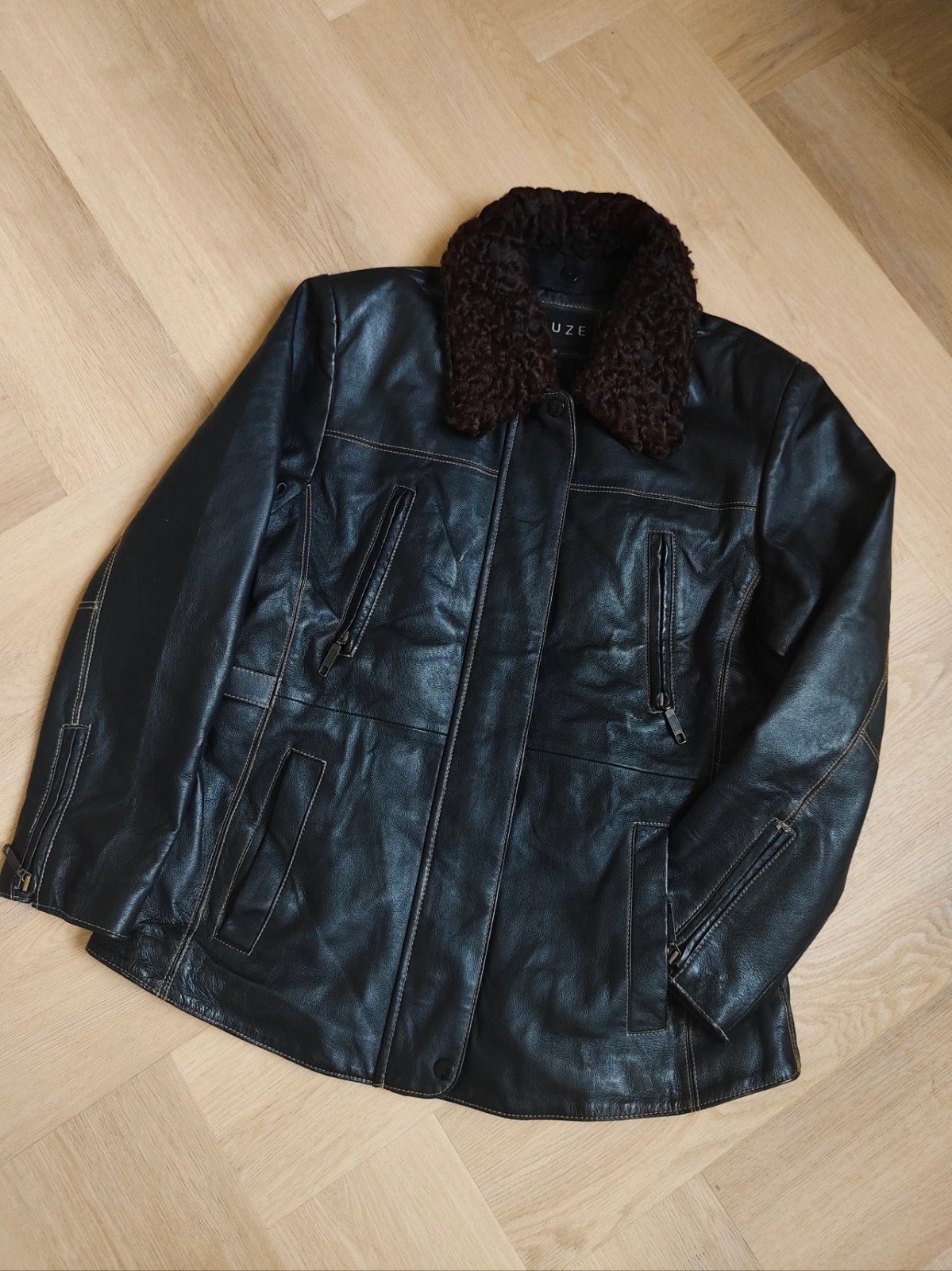 Gevoerd jack van echt leer met kraag van Astrachan-bont – L, Kleding | Dames, Maat 38/40 (M), Verzenden, Zwart, Zo goed als nieuw