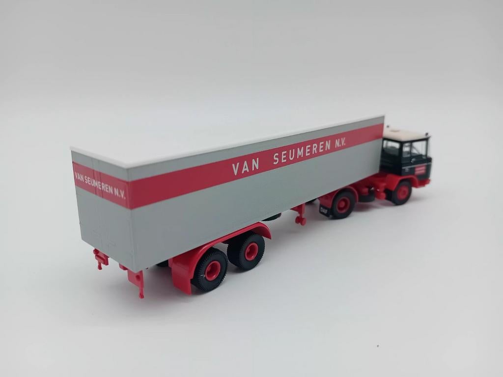 CLASSIC DAF + TRAILER  MAMMOET - VAN SEUMEREN 1:87, Hobby en Vrije tijd, Modelauto's | 1:87, ., Ophalen of Verzenden, Bus of Vrachtwagen