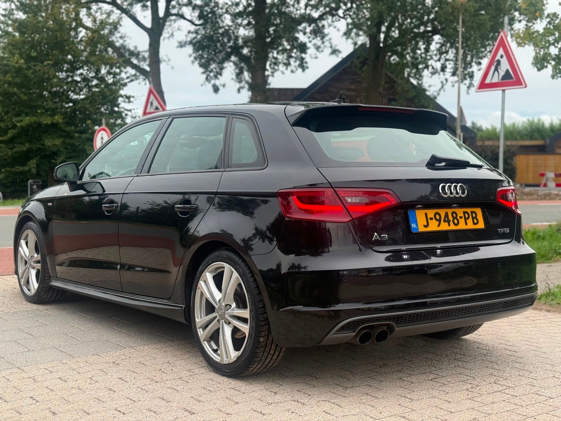 Audi A3 Sportback 1.8 TFSI Ambition Pro Line S AUTOMAAT, Gebruikt, 4 cilinders, Leder en Stof, Zwart