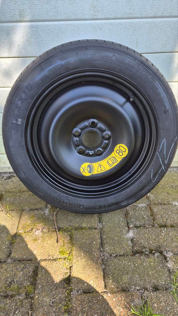 Nieuwe thuiskomer Ford b.v C max /Volvo enz 125/80 R16 5x108, Ophalen of Verzenden, Nieuw, Zomerbanden, Banden en Velgen