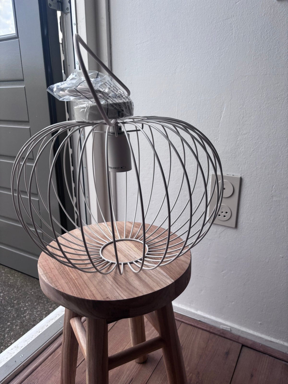Nieuw hanglamp jade leenbakker compleet in doos beige - wit, Ophalen of Verzenden, Nieuw