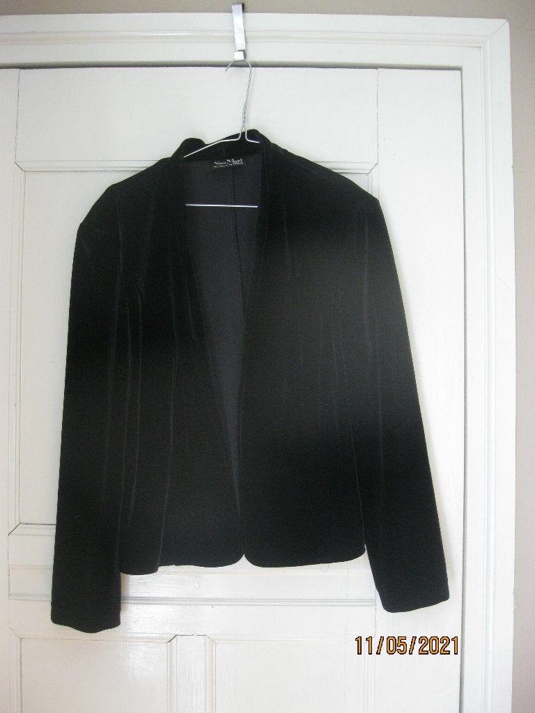 Vera Mont fluwelen jasje:mt 38, Kleding | Dames, Gelegenheidskleding, Maat 38/40 (M), Overige typen, Zwart, Ophalen of Verzenden