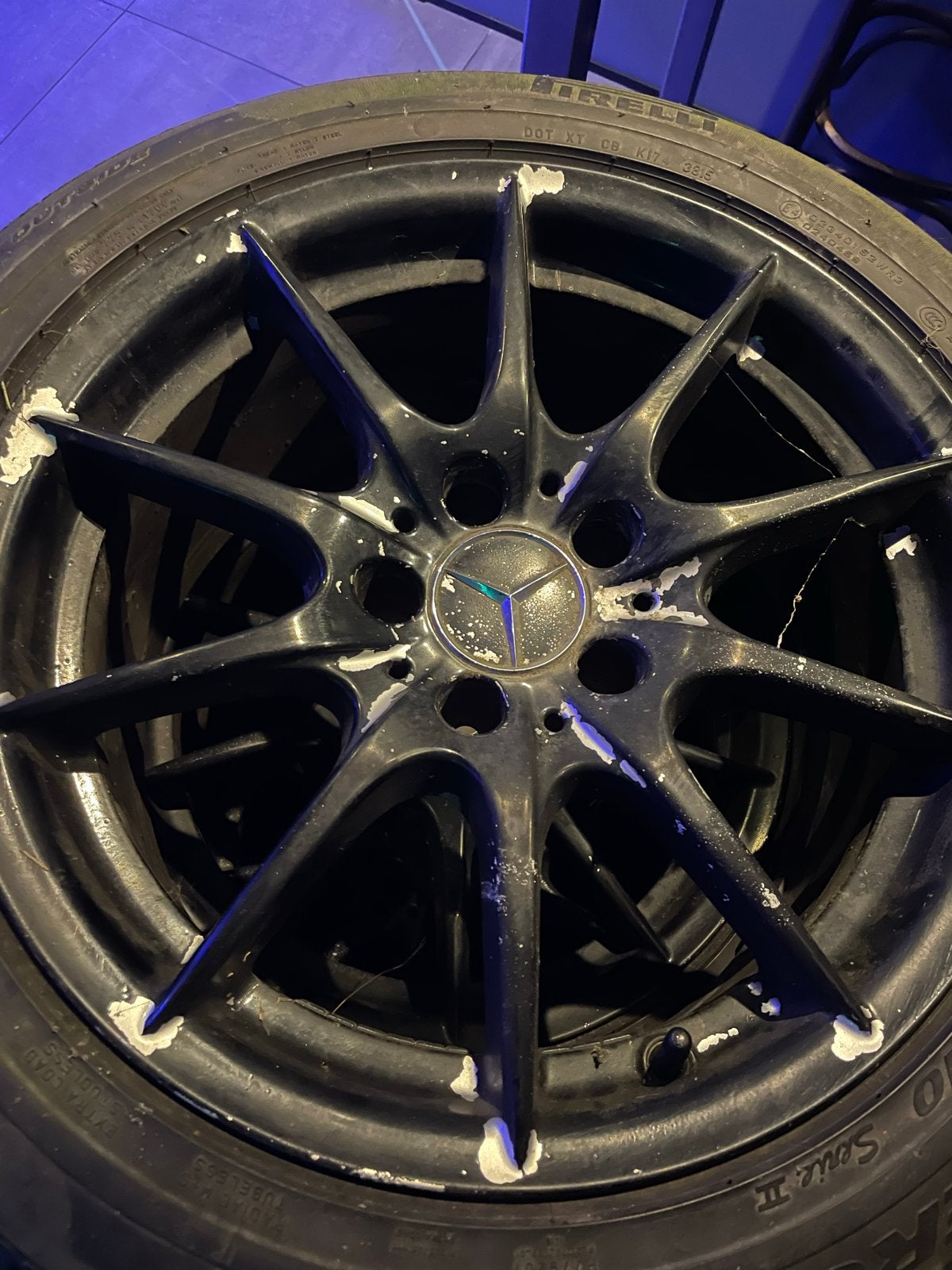 Mercedes CLS (2011) Velgen set 17 INCH, Ophalen, Banden en Velgen, 17 inch, Winterbanden