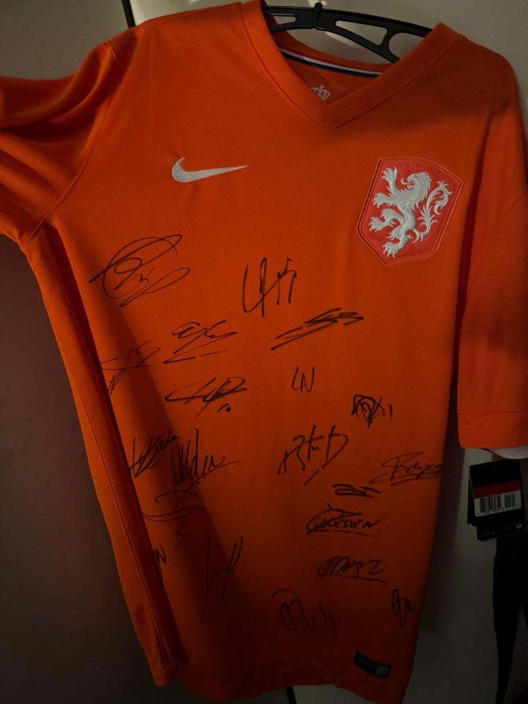 Nederlands Elftal 2014/2015 gesigneerd shirt, Verzamelen, Ophalen of Verzenden, Nieuw, Overige binnenlandse clubs, Shirt