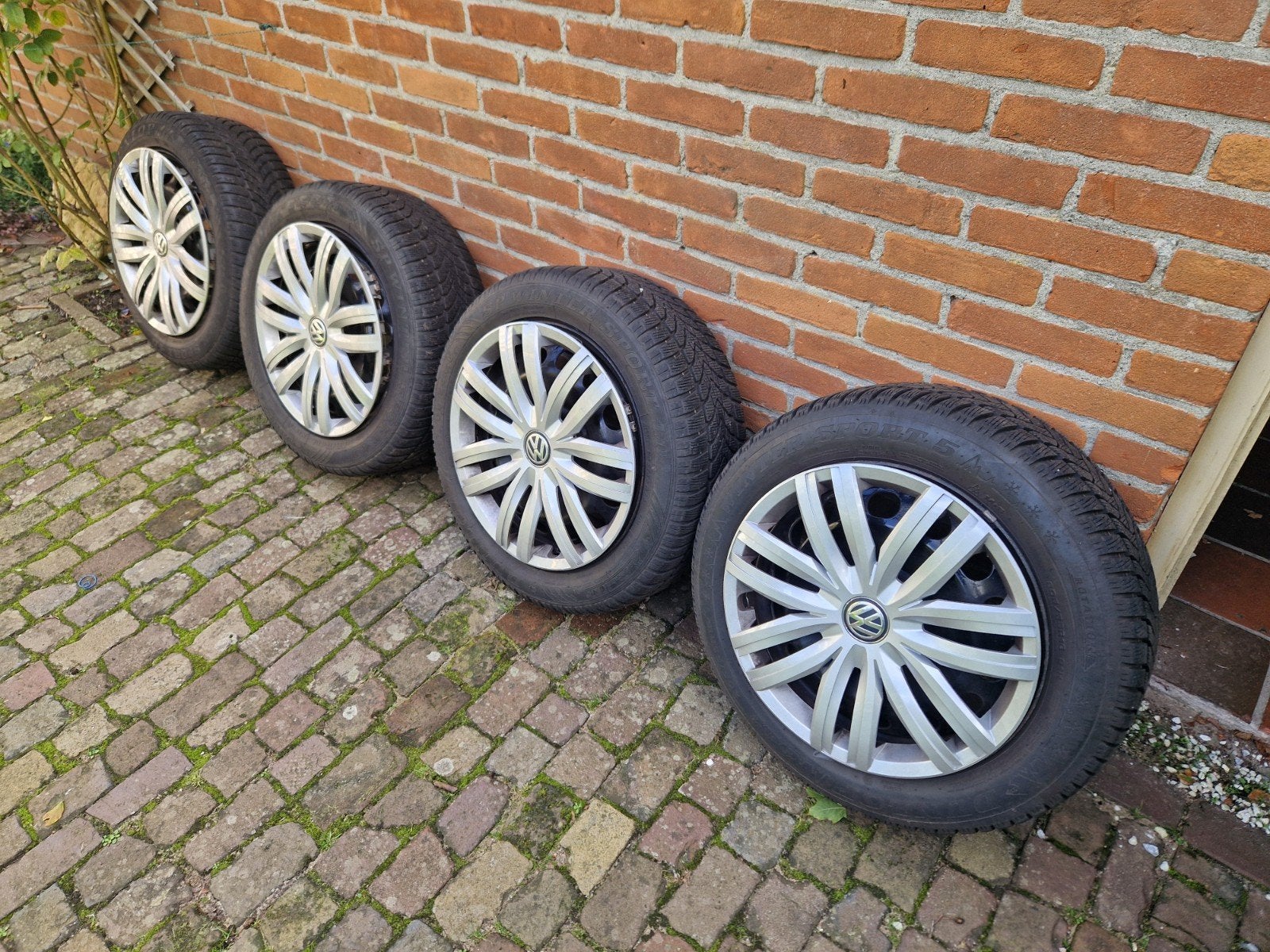 Winterbanden VW Touran 205/55/R16, Auto-onderdelen, Ophalen, Gebruikt, 16 inch, Banden en Velgen