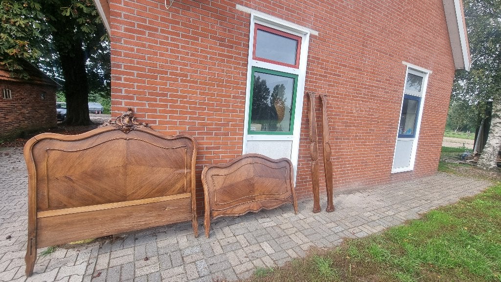 Antieke vintage france Louis XV walnoten dubbel bed, Ophalen