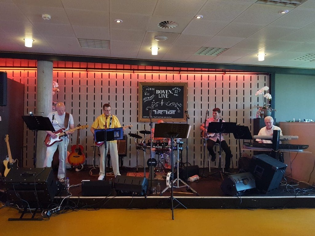 Gitarist zoekt leuke band, Contacten en Berichten, Muziek maken en Bandleden