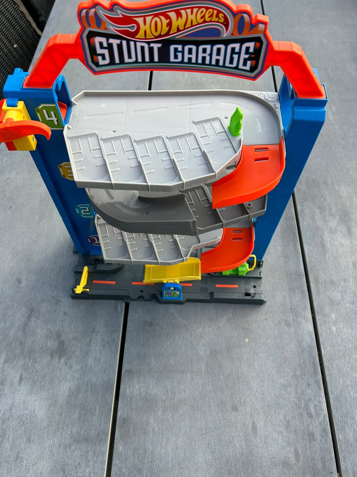 Hotwheels garage, Ophalen, Racebaan, Zo goed als nieuw, Hot Wheels