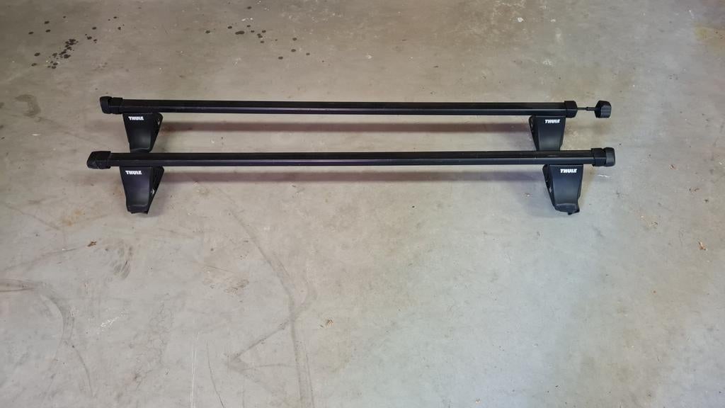Te koop: Thule 1200 dakdrager + klemkit 853‑2341‑07, Auto diversen, Ophalen of Verzenden, Gebruikt