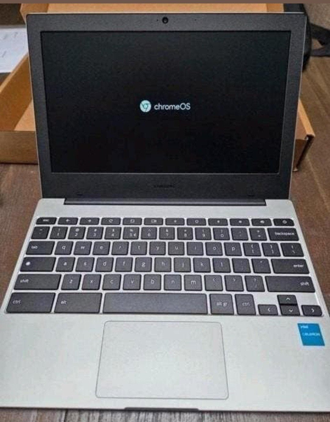 Samsung Galaxy Chromebook Go, 14 inch, 4 GB of minder, 64 GB, Nieuw