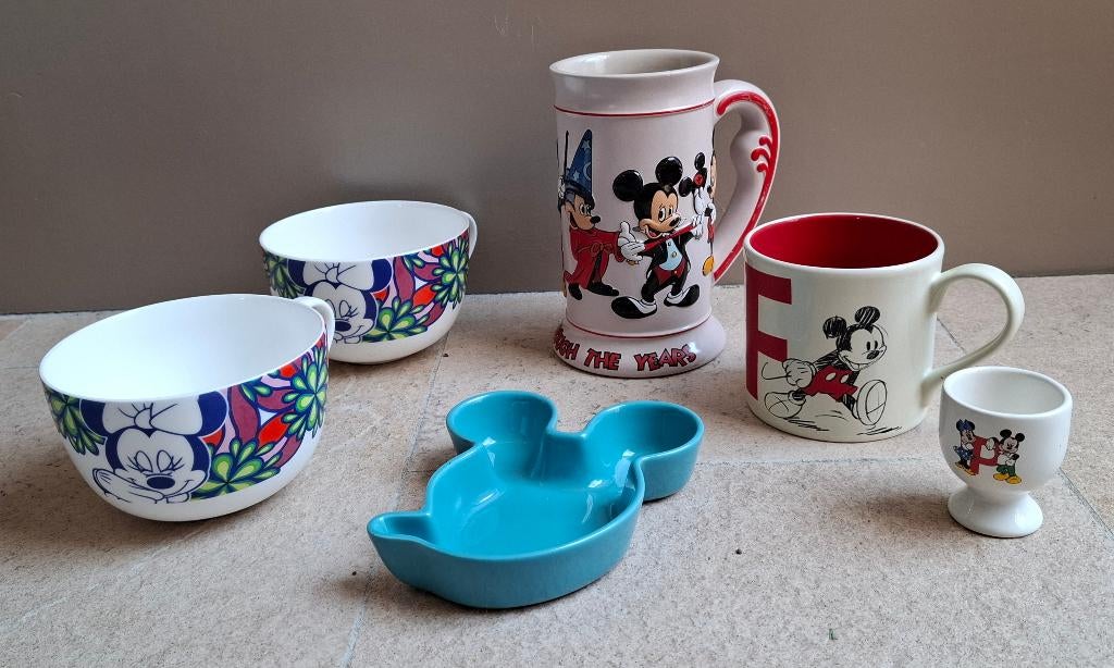 Disney Mickey Mouse uitsteekvormpjes, bekers, snackschaaltje, Ophalen of Verzenden, Mickey Mouse, Gebruikt, Servies
