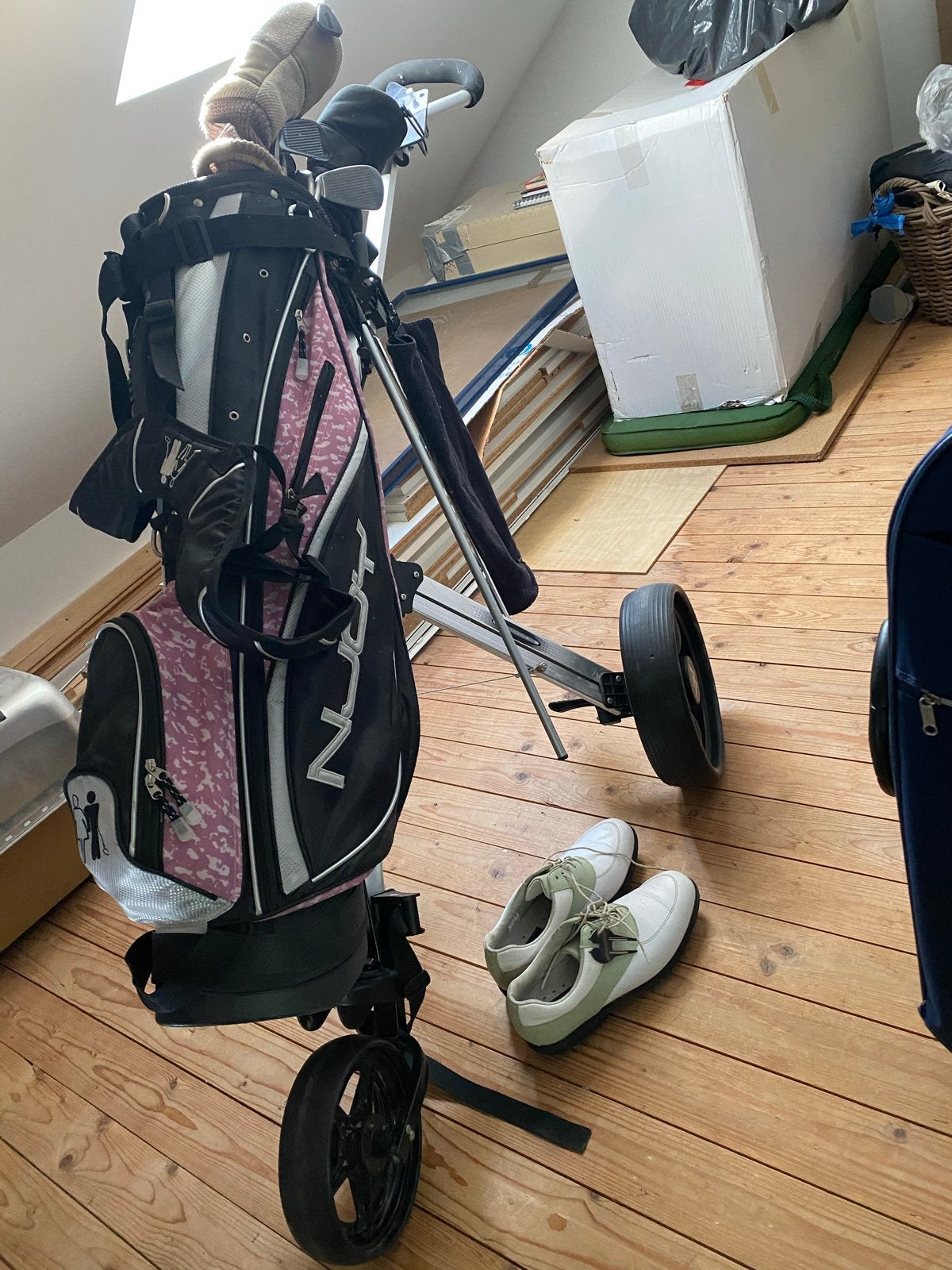 Foto 4 van Complete Golfset met Golftas, Trolley en Schoenen
