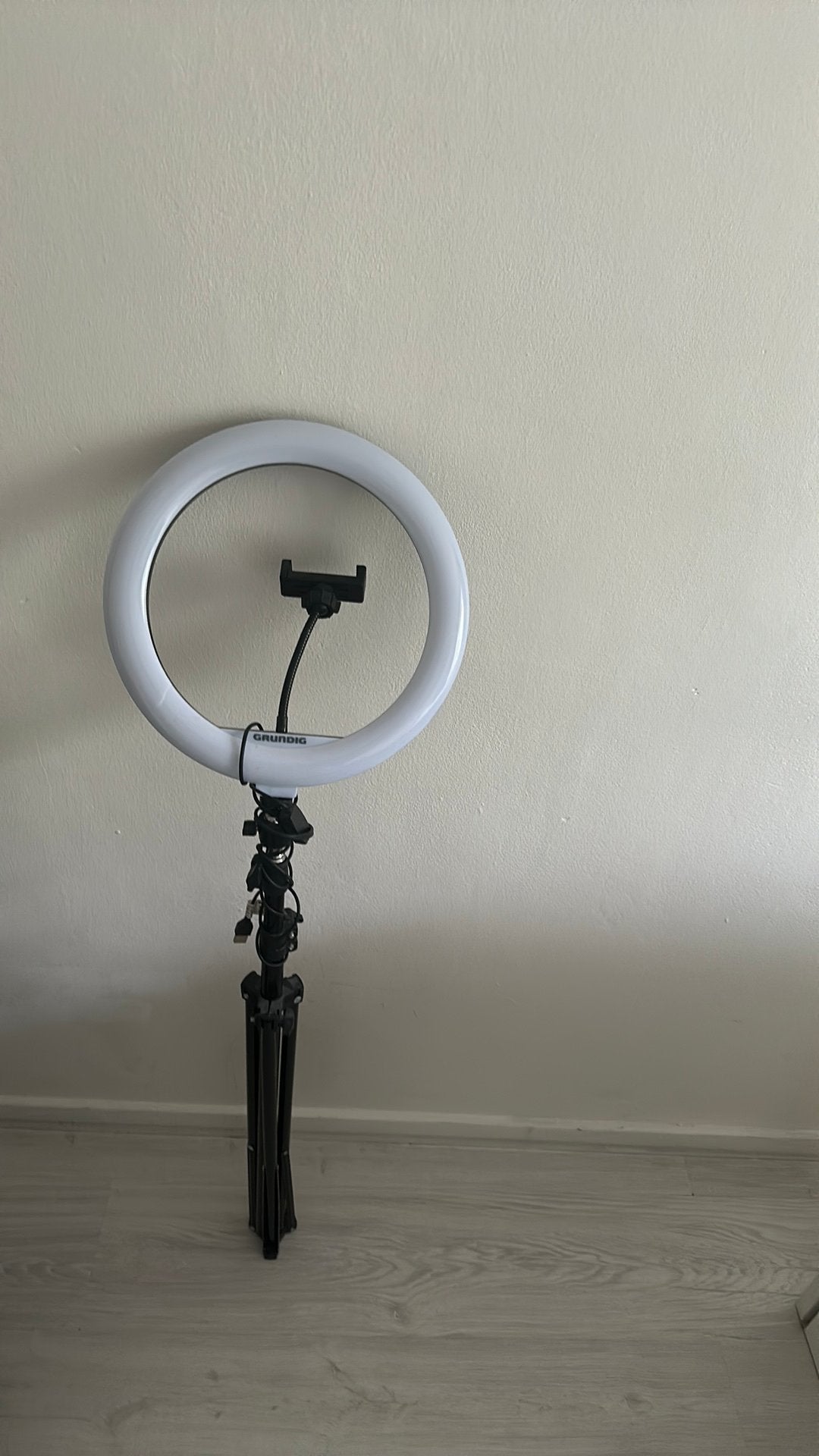 Ringlamp met statief, Ophalen