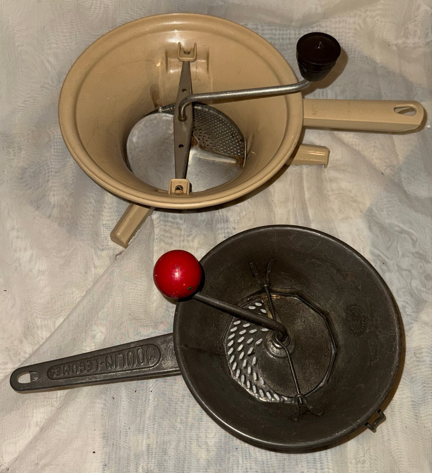 Twee vintage groentemolens - Mouli Legumes, Ophalen of Verzenden