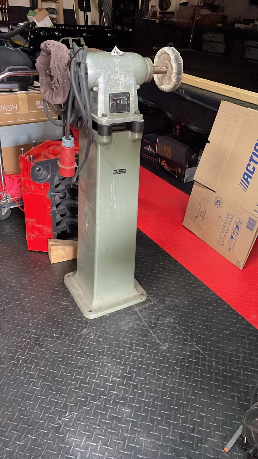 AEG polijstmachine  - Robuust en Krachtig, Ophalen, Gebruikt, 1000 watt of meer, Werkbankslijpmachine