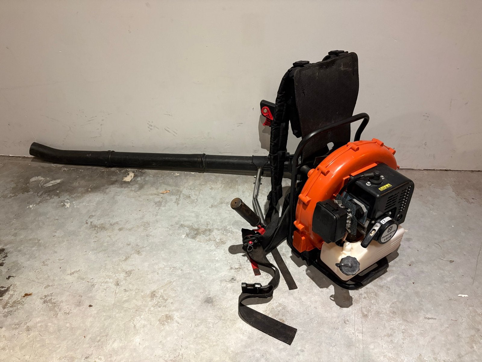 Husqvarna 141B Bladblazer, Ophalen, Gebruikt, Benzine, Ruggedragen