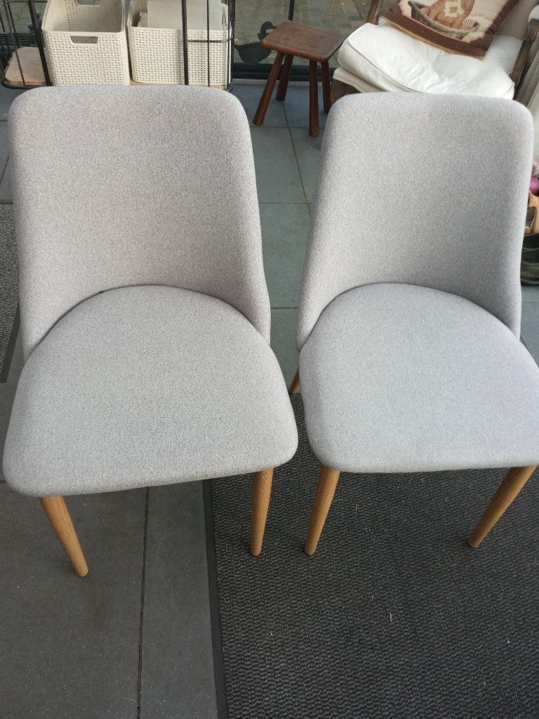 2 STOELEN, Huis en Inrichting, Stoelen, Ophalen, Twee, Zo goed als nieuw, Stof