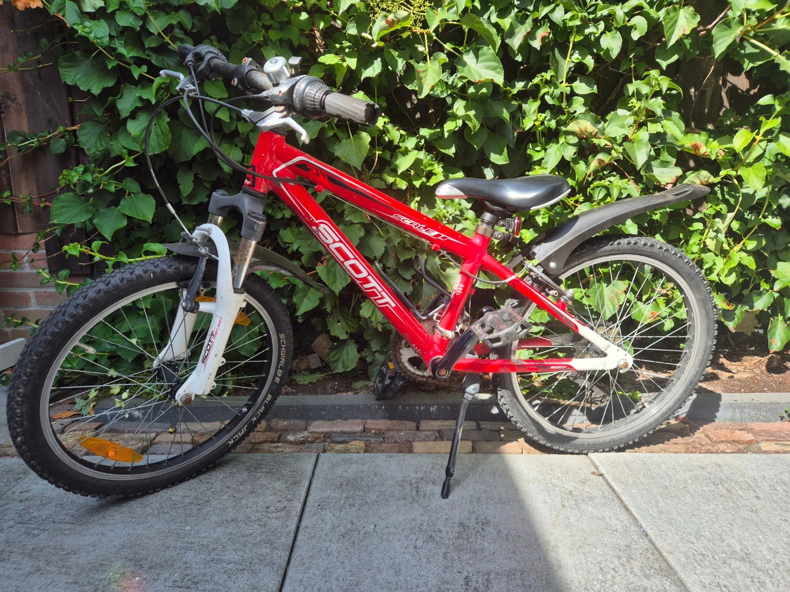 Scott Scarlet 20 inch mountainbike rood/wit met spatborden, Minder dan 45 cm, Ophalen, Gebruikt, Overige merken