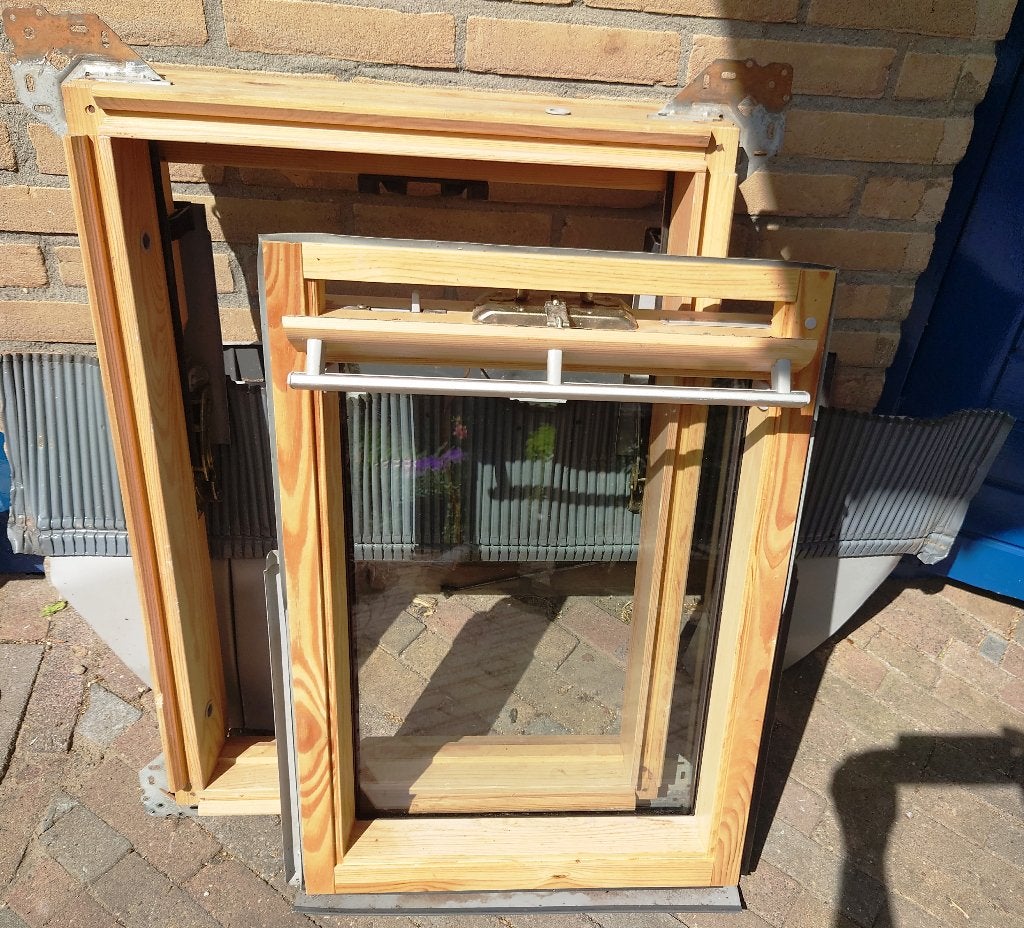 Velux dakraam C02 (55 x 78 cm), Ophalen, Minder dan 80 cm, Minder dan 80 cm, Zo goed als nieuw