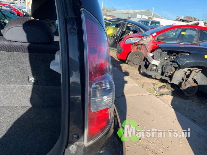 Achterlicht rechts van een Daihatsu Sirion, Gebruikt, Daihatsu, -, -