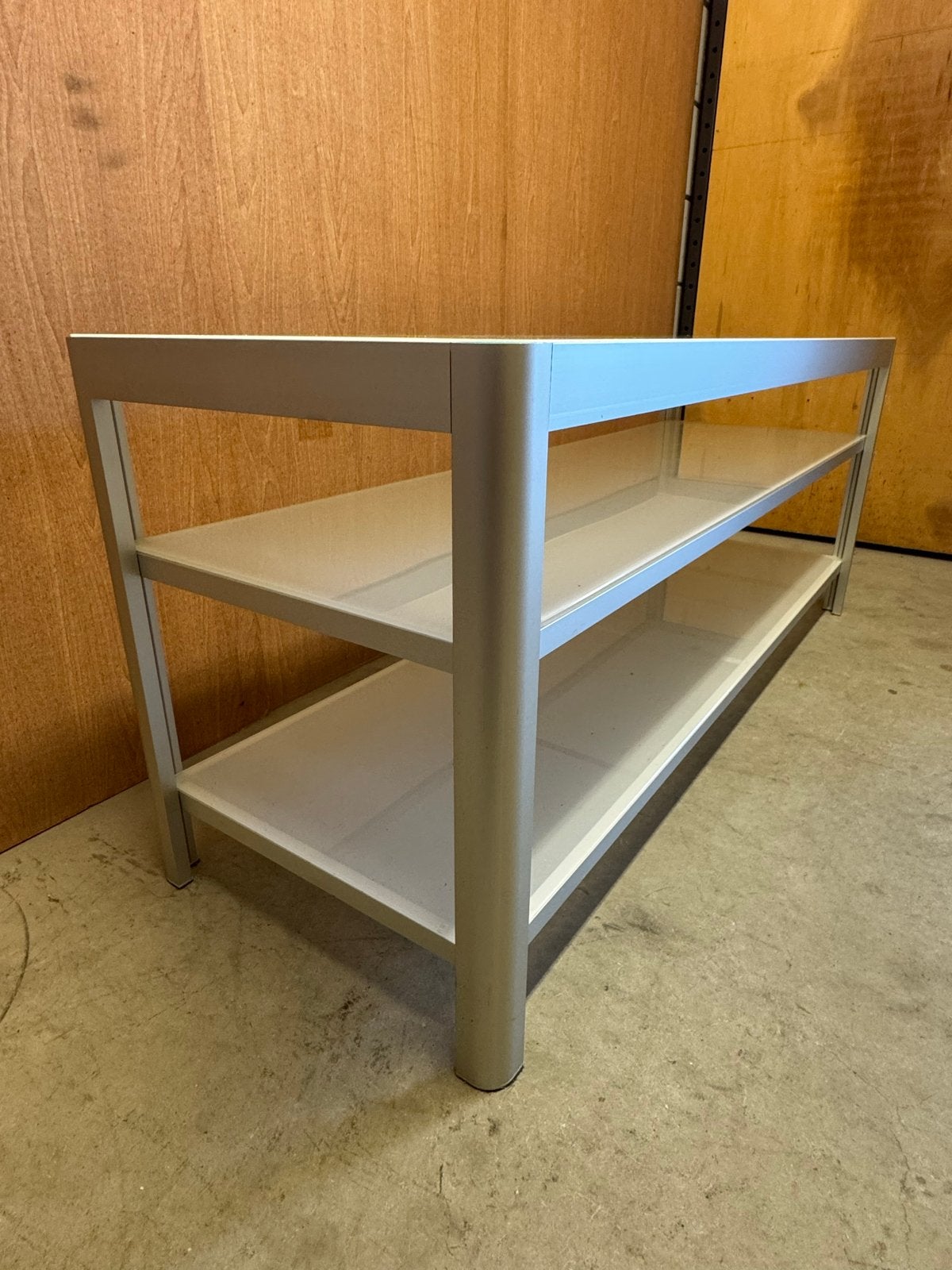 Modern TV-meubel/dressoir met melkglas aluminium frame, Ophalen, 100 tot 150 cm, Zo goed als nieuw, Modern